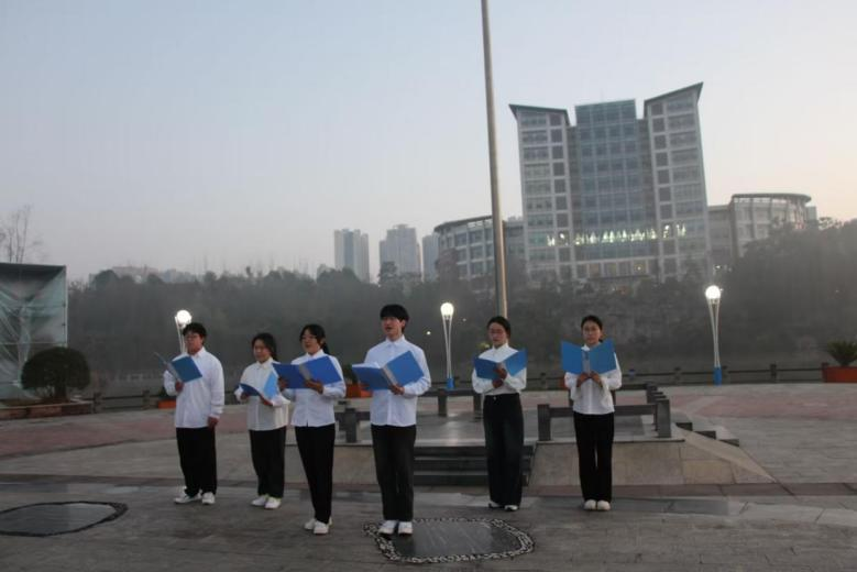 图片2.png 图片2.png